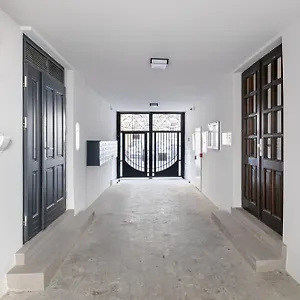 https://rent-like-home-lwowska-9.warsawhotelspoland.com