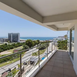 https://stunning-brookes-hill-beachfront-apartment.port-elizabeth-hotel.com