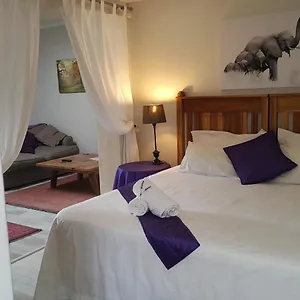 https://hedgehog-hollow.port-elizabeth-hotel.com