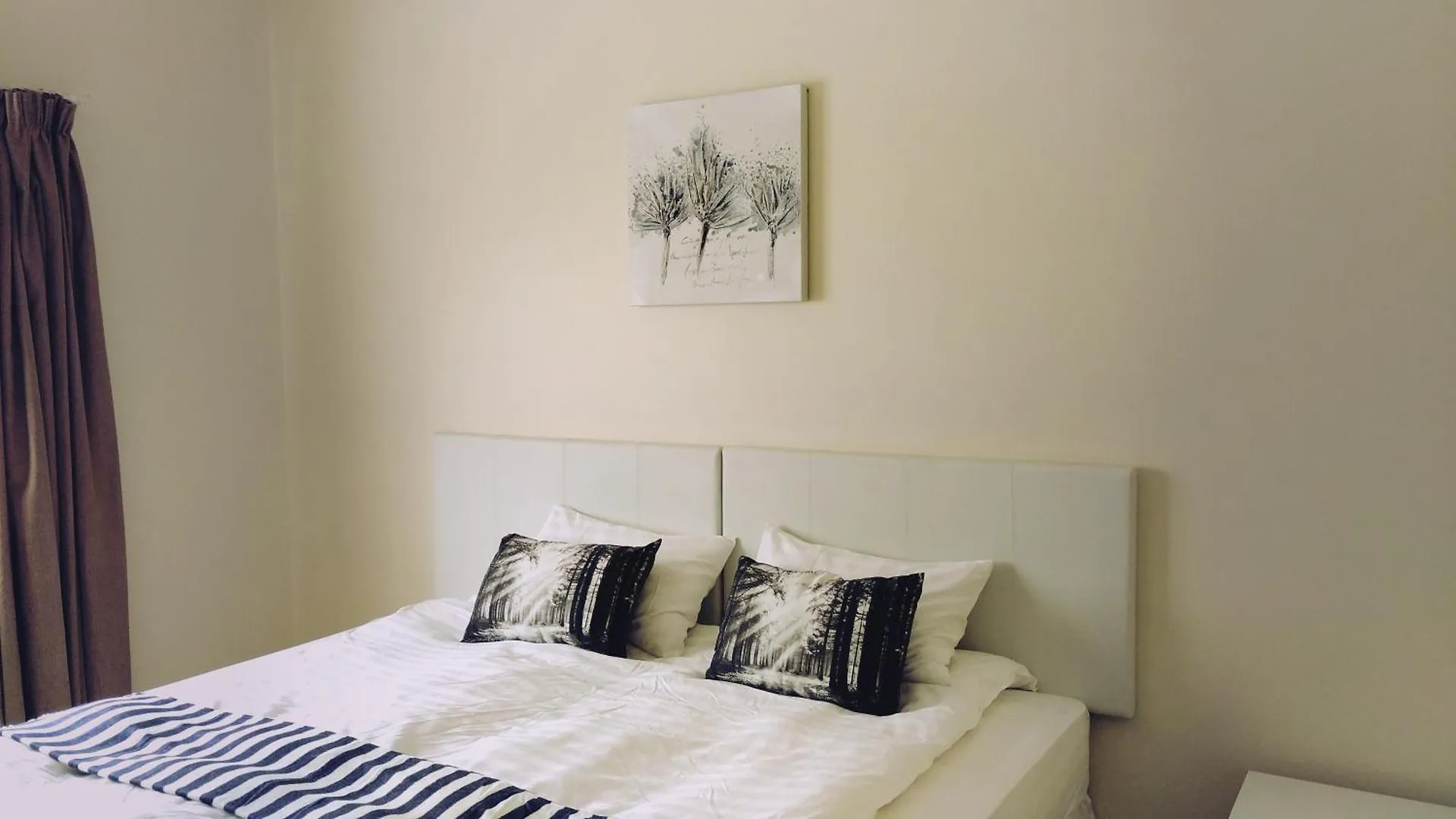 12 Greenpoint Guesthouse Homestay Cape Town